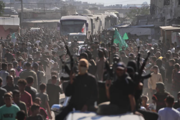 Acordo entre Israel e Hamas inicia libertação de reféns e traz trégua após dois anos de guerra